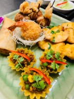 Auberge du Siam food