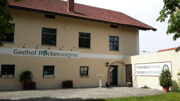 Gasthof Röckenwagner outside