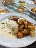 Landhotel Altenburschla food