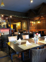 Suksan Thailändisches Spezialitäten Und Cocktail Lounge inside