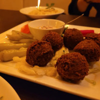 Restaurant Baalbek food