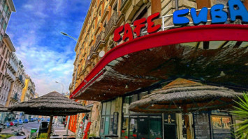 Café Cuba outside