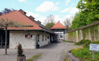 Klostergaststätte Im Kloster Heiligkreuztal inside