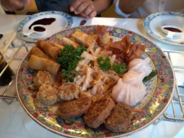 China-Restaurant zum goldenen Drachen food