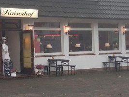 Restaurant Bar Cafe Mercator Im Kaiserhof food