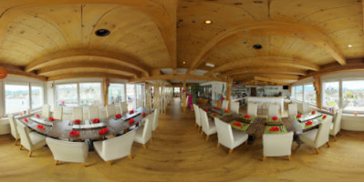 Sky Thai Dachrestaurant Metropol inside