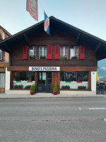 Bino's Pizzeria outside