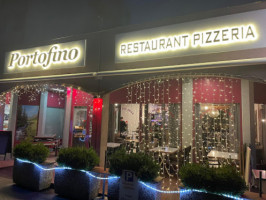 Ristorante - Pizzeria - Portofino inside