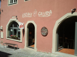 Eiscafe Galeria outside
