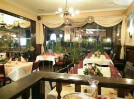 Restaurant Achilion Konstantinos Tsitsiloudis inside