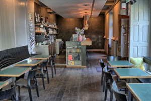 Volver Bar Tapas Café inside