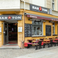 Bariton Cafe inside