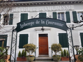 Auberge de la Couronne outside