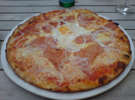 Italienische Pizzeria Taverna food