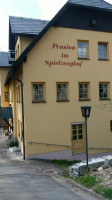 Pension im Spielzeughof outside