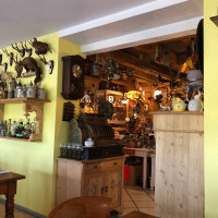 Antik-Cafe-Bistro inside