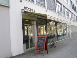 Café Vesper outside