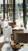 La Terrasse Du Beau-rivage food