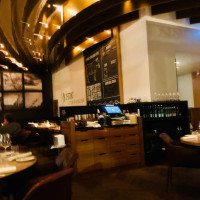 Dstrikt Steakhouse - The Ritz-Carlton, Vienna food
