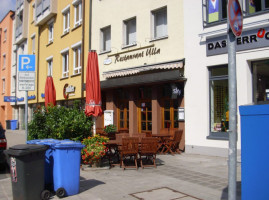 Ulla Restaurant outside
