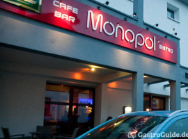 Monopol outside