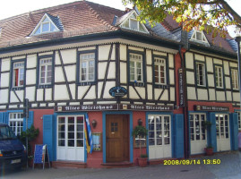 Altes Wirtshaus outside