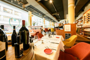 Daniele Winebar-Restaurant-Lounge food