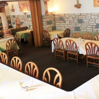 Taverna Hellas inside