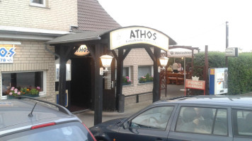 Restaurant Athos outside