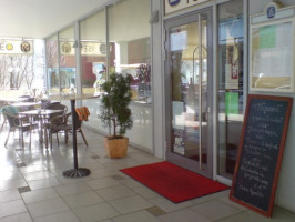 Cafe ISEO Ristorante-Gelateria-Pizzeria outside