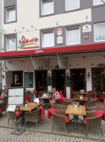 Restaurant Slavia food