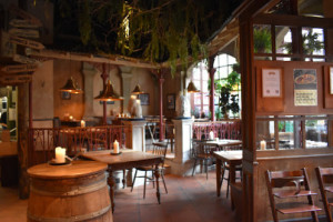 Restaurant Outback Lodge inside