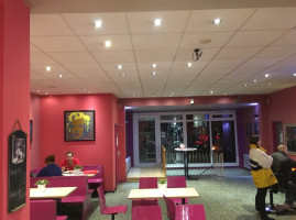 Novo`s fast-food-restaurant inside