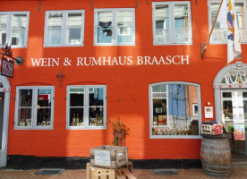 Wein- Rumhaus Braasch E.k. outside