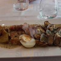 Resto La Ribera food