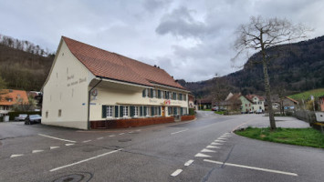 Gasthof zum weissen Rössli outside