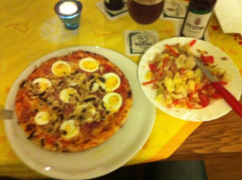 Pizzeria Piccola bei Mario food