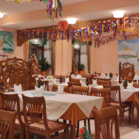 Ganesha Indisches Restaurant inside