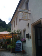 Schrägers Gasthaus Inh. Georg Rehn outside