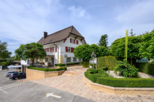 Restaurant Pont de Thielle outside