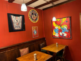 Cafe De Luan inside