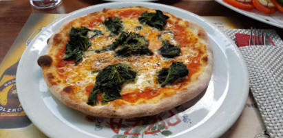 Restaurant Buono Pizzeria food