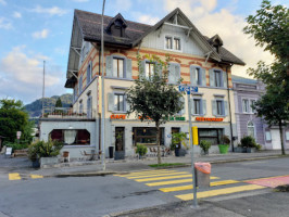 Hôtel de la Gare outside