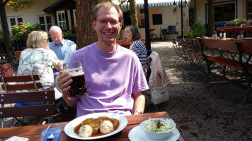Bayrischer Biergarten Gasthaus Zum Scheinheiligen Gaststaette food