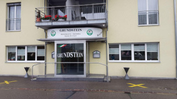 Ristorante Pizzeria Grundstein food