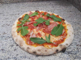 Pizzeria Rosticceria Il Gusto food
