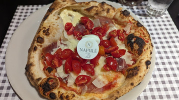Pizzeria Napule food