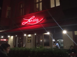Lenzig Restaurant inside