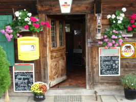 Gasthaus Rossberg outside