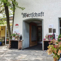 Hirschen outside